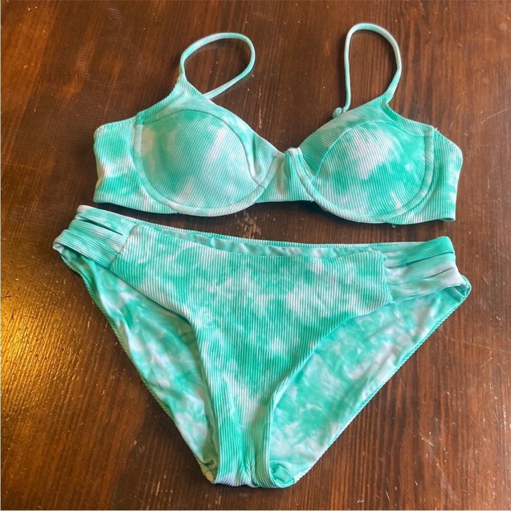 BECCA Green Tie-Dye Bikini Set